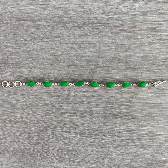 Bohemian double sided red and green bracelet - Picture 3 of 5